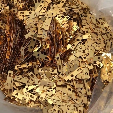 铑废料中的纯度和杂质含量如何影响价格？