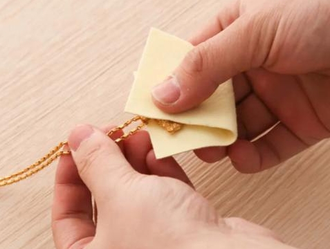 用完后的抹金布回收处理：共创资源循环新篇章